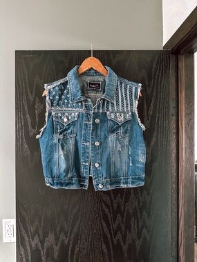 rue21 Embellished Denim Jacket in Washed Blue